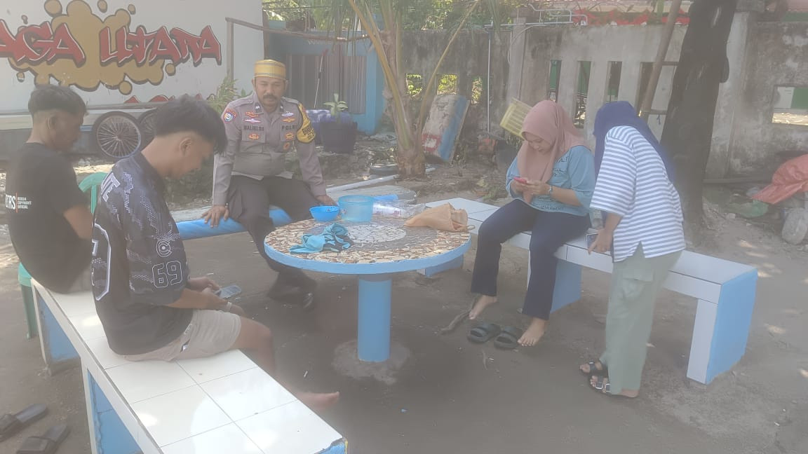 Bhabinkamtibmas Pulau Sabira Sosialisasi Perlindungan Perempuan dan Imbau Warga Jauhi Judi Online