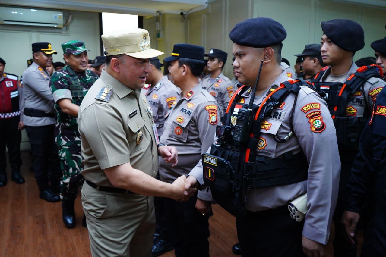 Polres Metro Jakarta Utara Gelar Apel Operasi Lilin Jaya 2025, 338 Personel Amankan Natal dan Tahun Baru