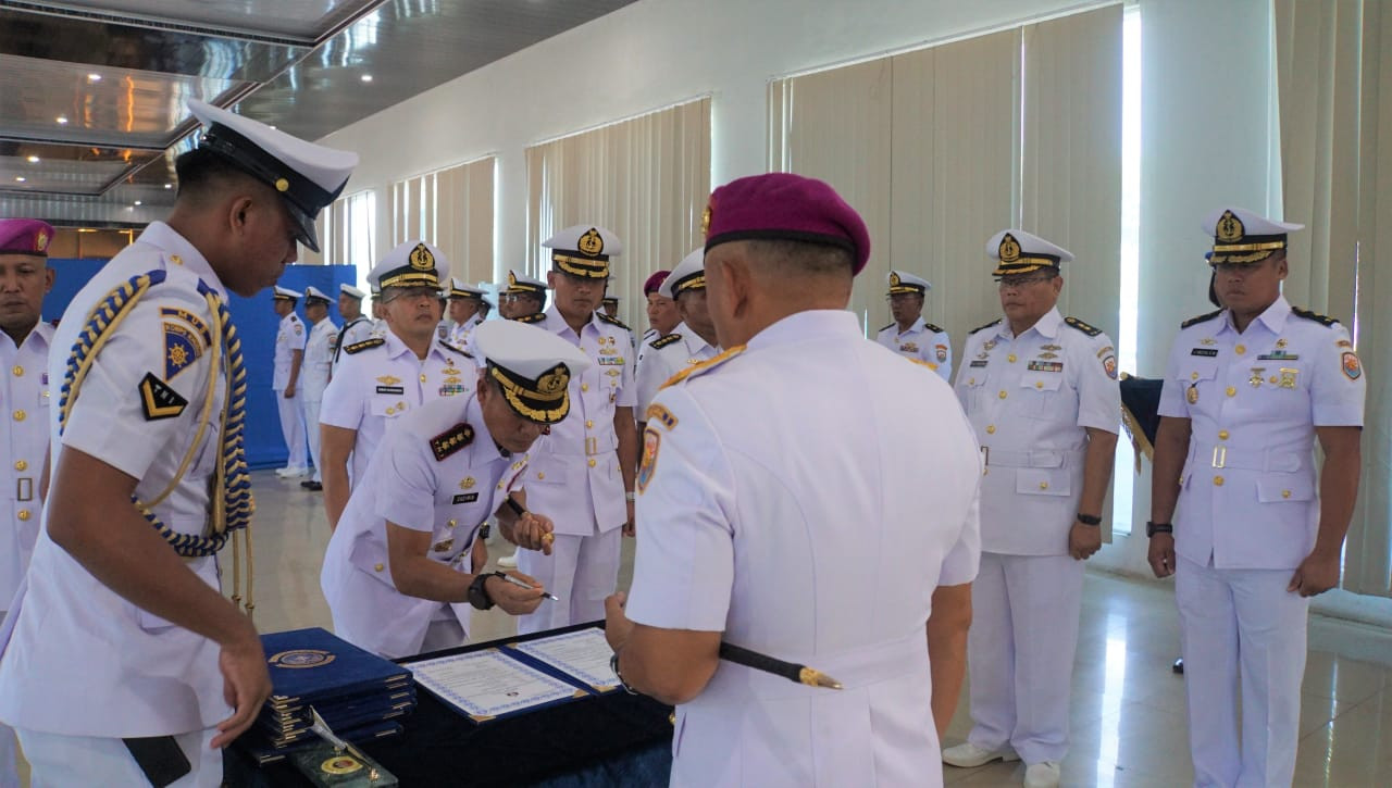 Danlantamal I Belawan Pimpin Pengukuhan Danlanal Sabang