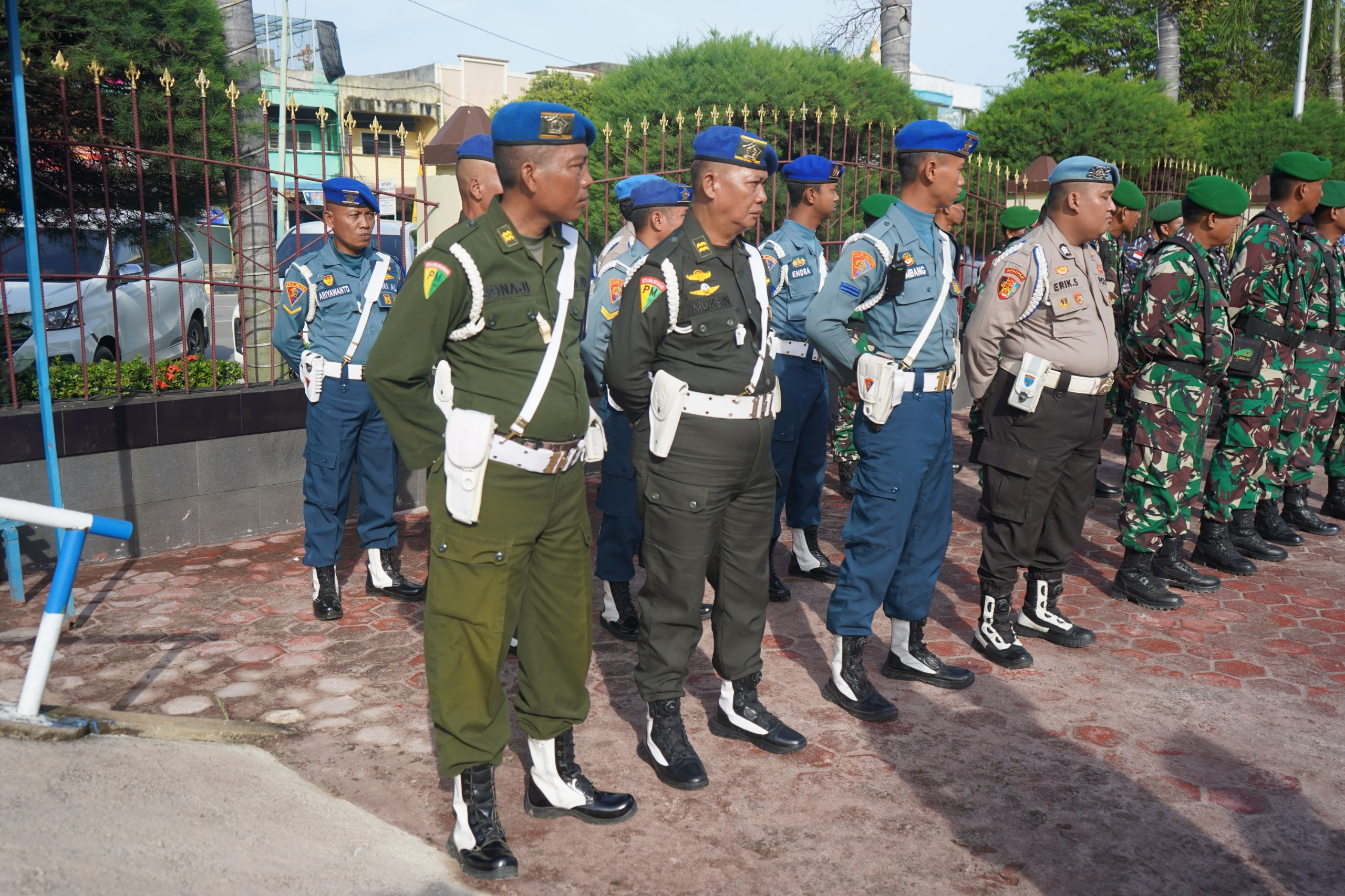 Perkuat Sinergitas TNI-Polri, Lanal Dumai Ikuti Apel Gelar Pasukan Operasi Zebra Lancang Kuning 2025