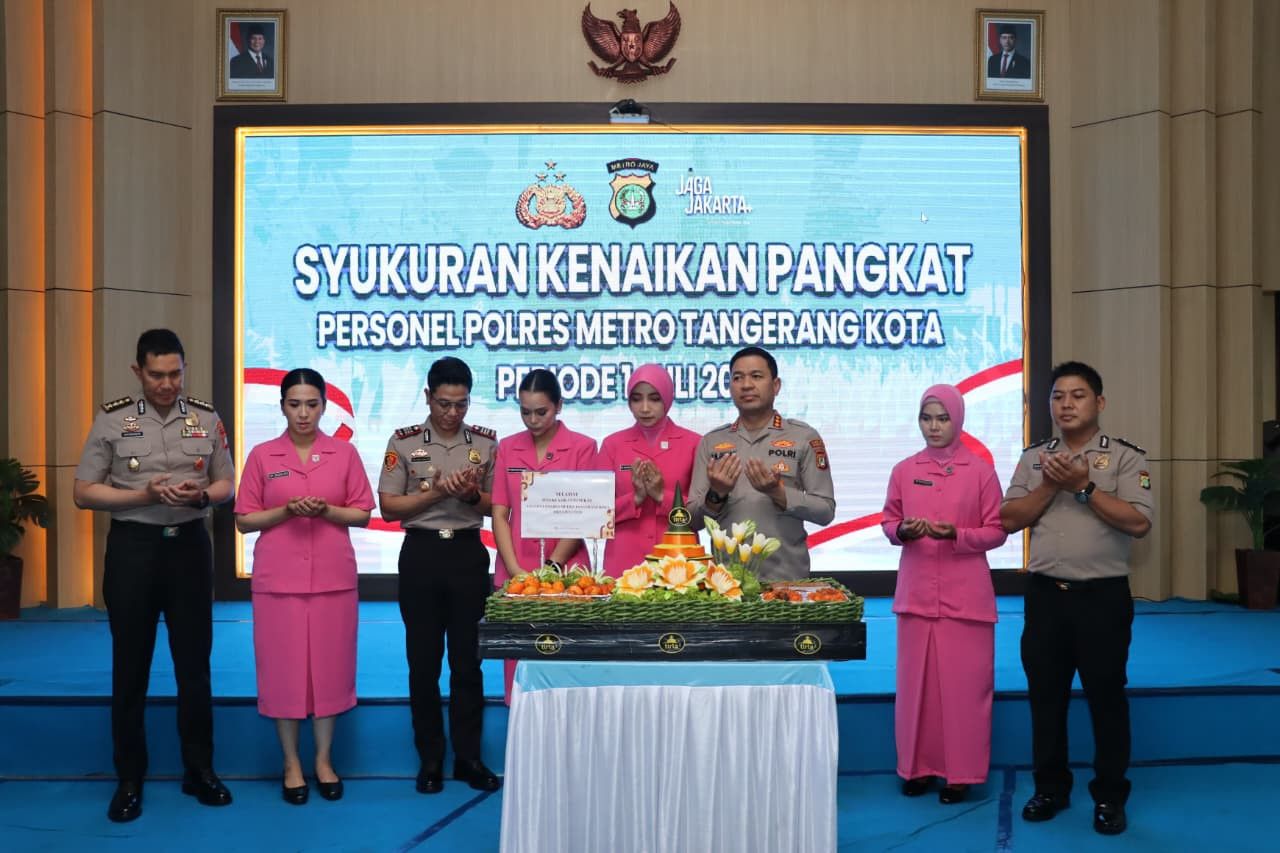 Momen Haru di Polres Metro Tangerang Kota, 100 Personel Resmi Naik Pangkat