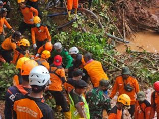 Perkembangan Operasi SAR, Pelayanan Kesehatan, dan Trauma Healing Longsor Cibeunying