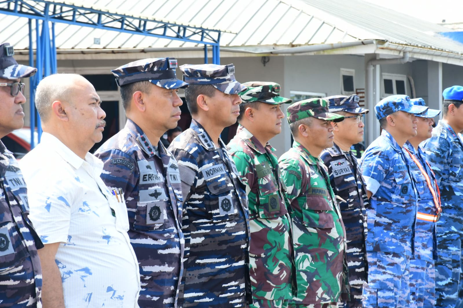 Komandan Lanal Bandung Dampingi  Pangkoarmada RI Gelar Peresmian Bakti TNI AL/TMMD Tahun 2025 di Kota Tasikmalaya