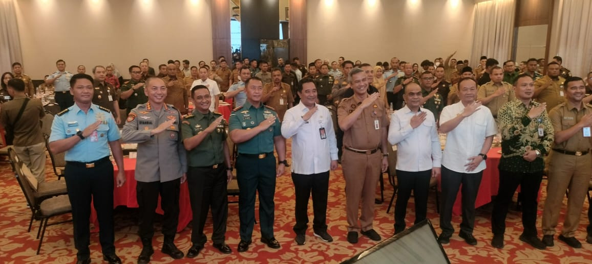 Perkuat Sinergitas Antar Unsur Forkopimda, Danlanal Dumai Hadiri Pembinaan dan Monitoring Evaluasi Forkopimda Tingkat Pusat