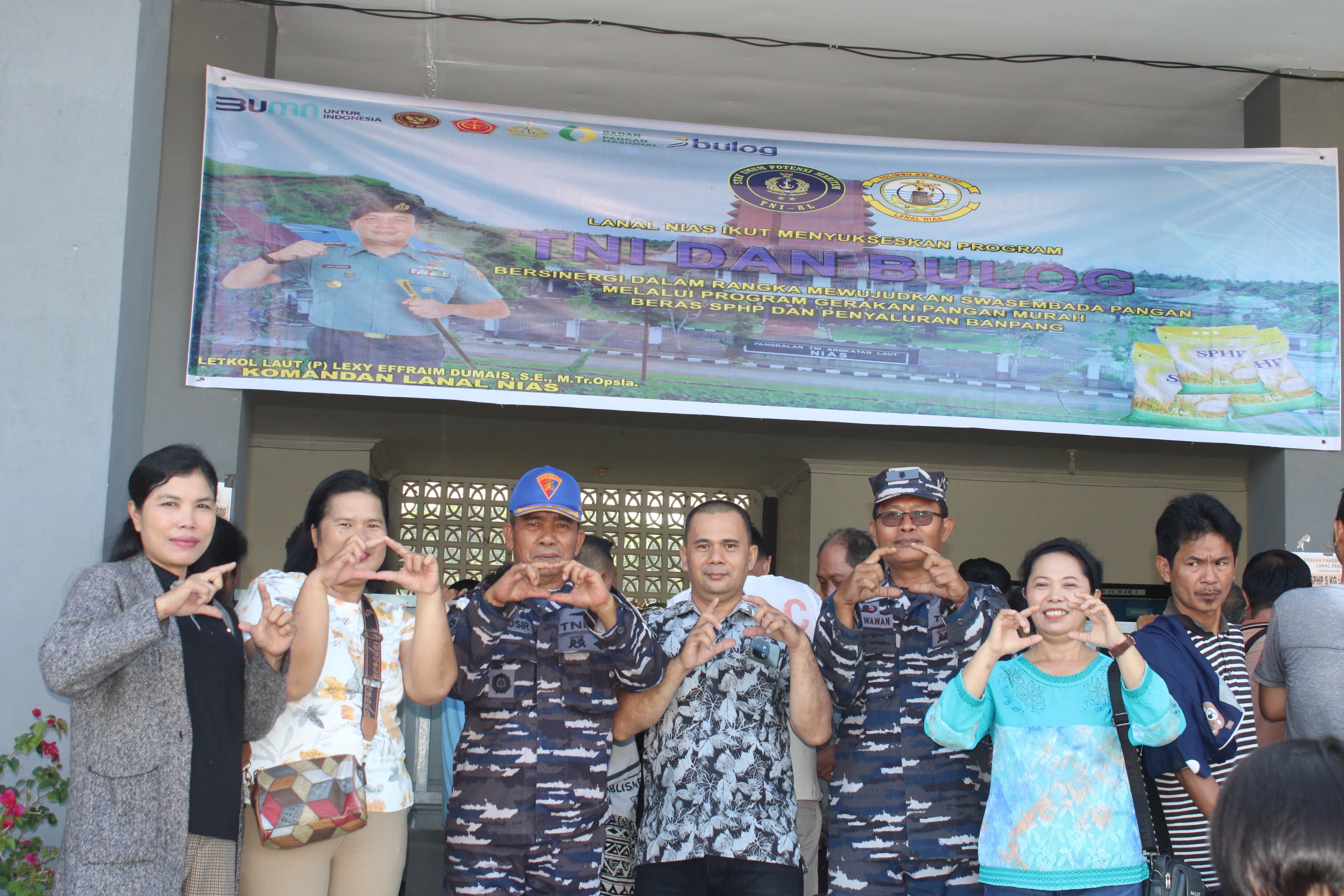 Lanal Nias Ikut Sukseskan Program TNI dan Bulog