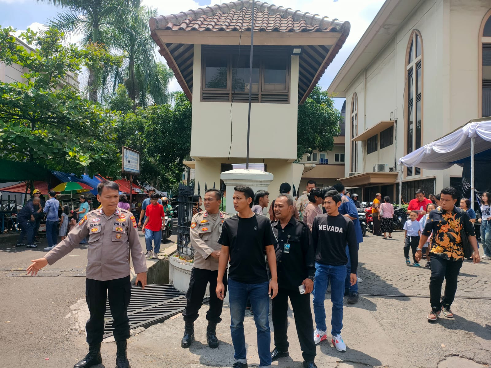 Polsek Bekasi Selatan Gelar Patroli Skala Sedang, Pastikan Situasi Aman dan Kondusif