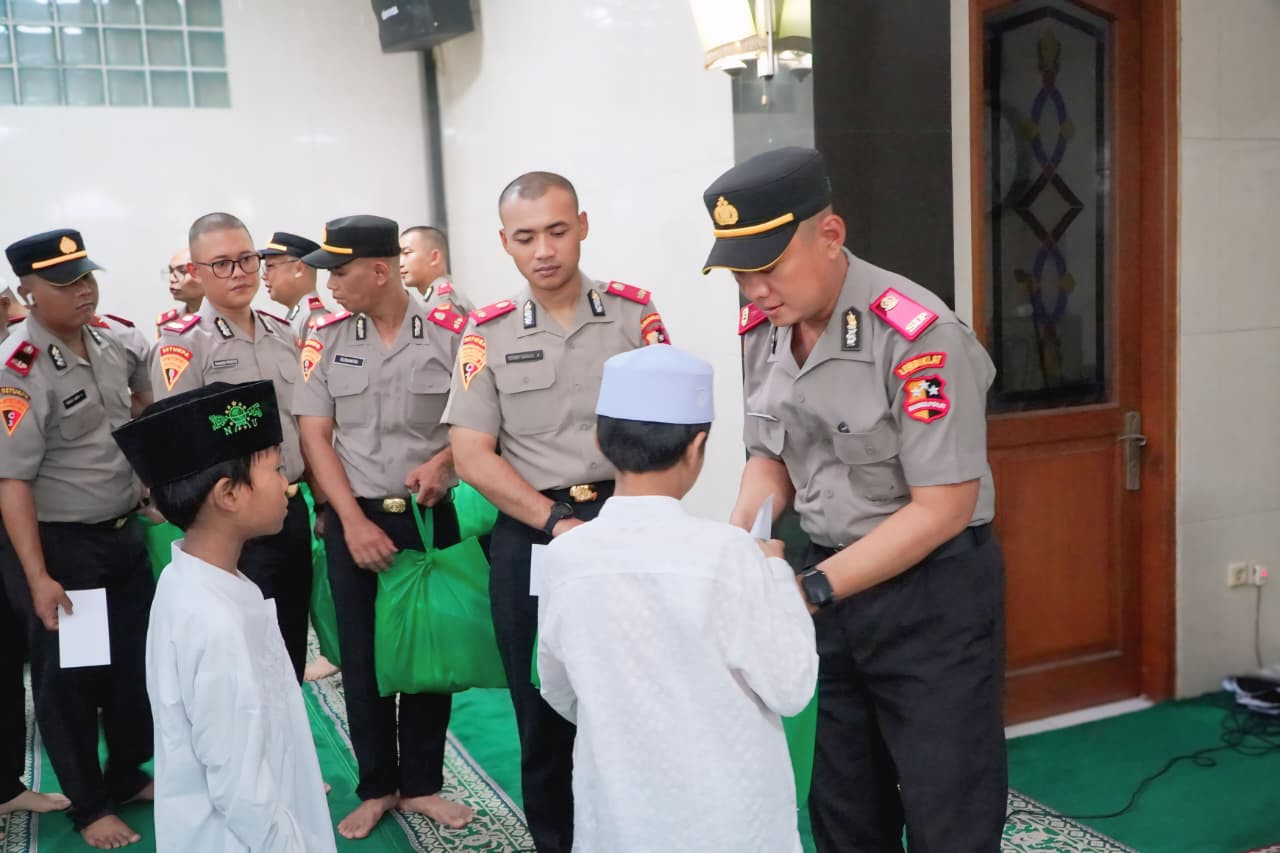 Siswa SIP Angkatan 55 Polda Metro Jaya Gelar Bakti Sosial Nusantara, Santuni 60 Anak Yatim di Jakarta Selatan