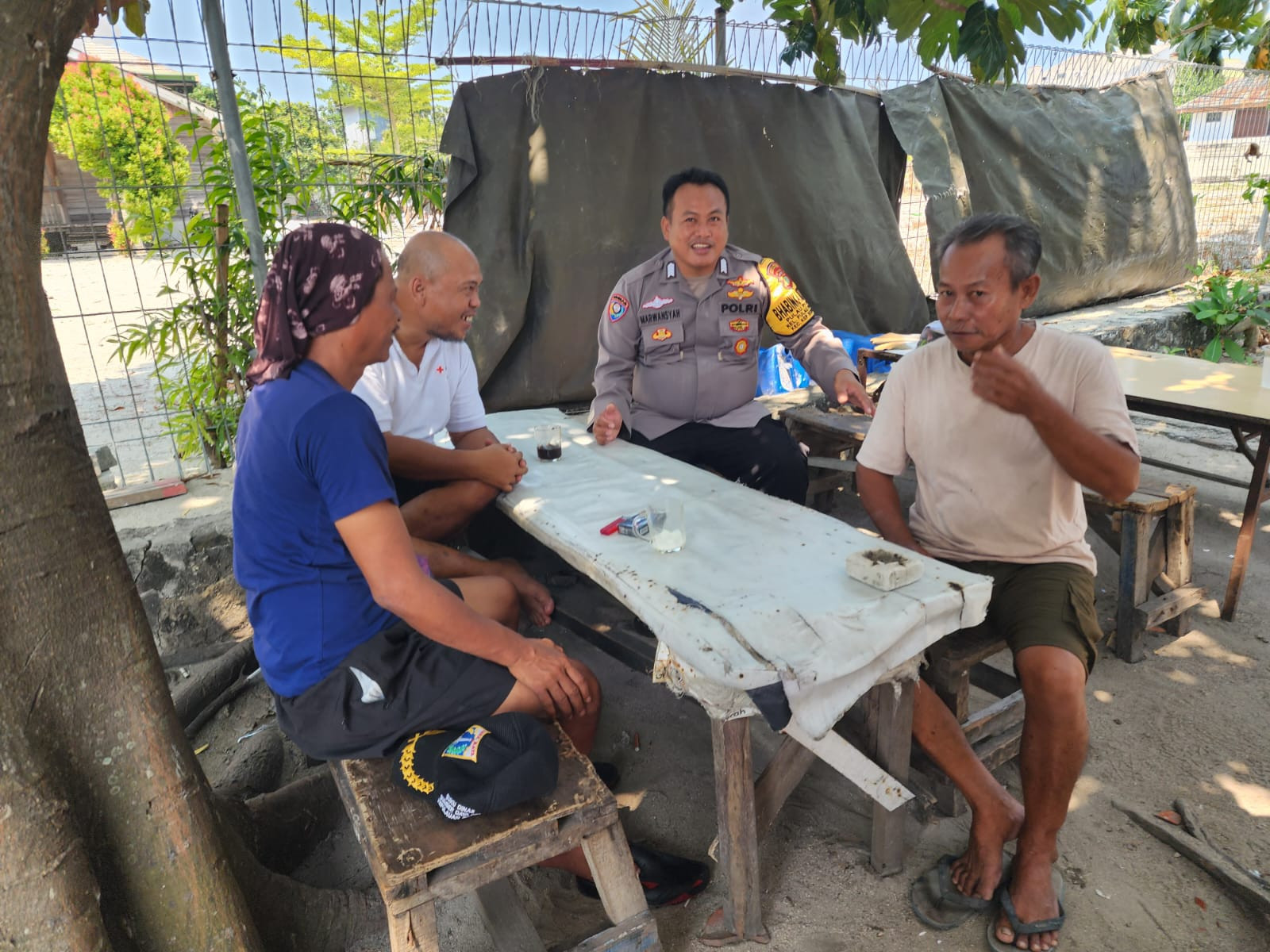 Jakarta On The Spot di Pulau Pramuka, Bhabinkamtibmas Ajak Warga Manfaatkan Layanan Polri 110