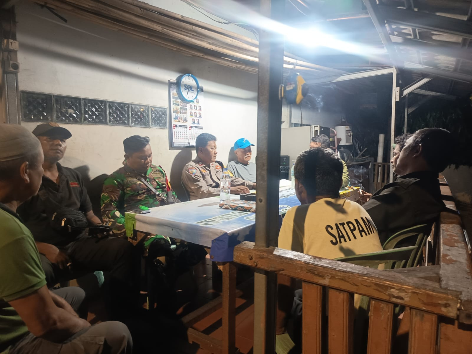 Bhabinkamtibmas dan Babinsa Jakasampurna Perkuat Sinergitas Kamtibmas Melalui Jaga Jakarta On The Spot