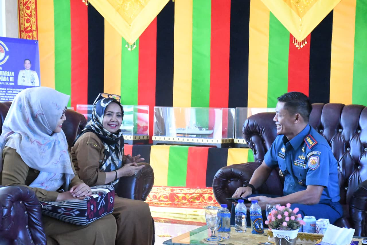 Jalin Silaturahmi dan Perkuat Koordinasi, Komandan Lanal Sabang Terima Kunjungan Plt. Kepala Kesbangpol Kota Sabang
