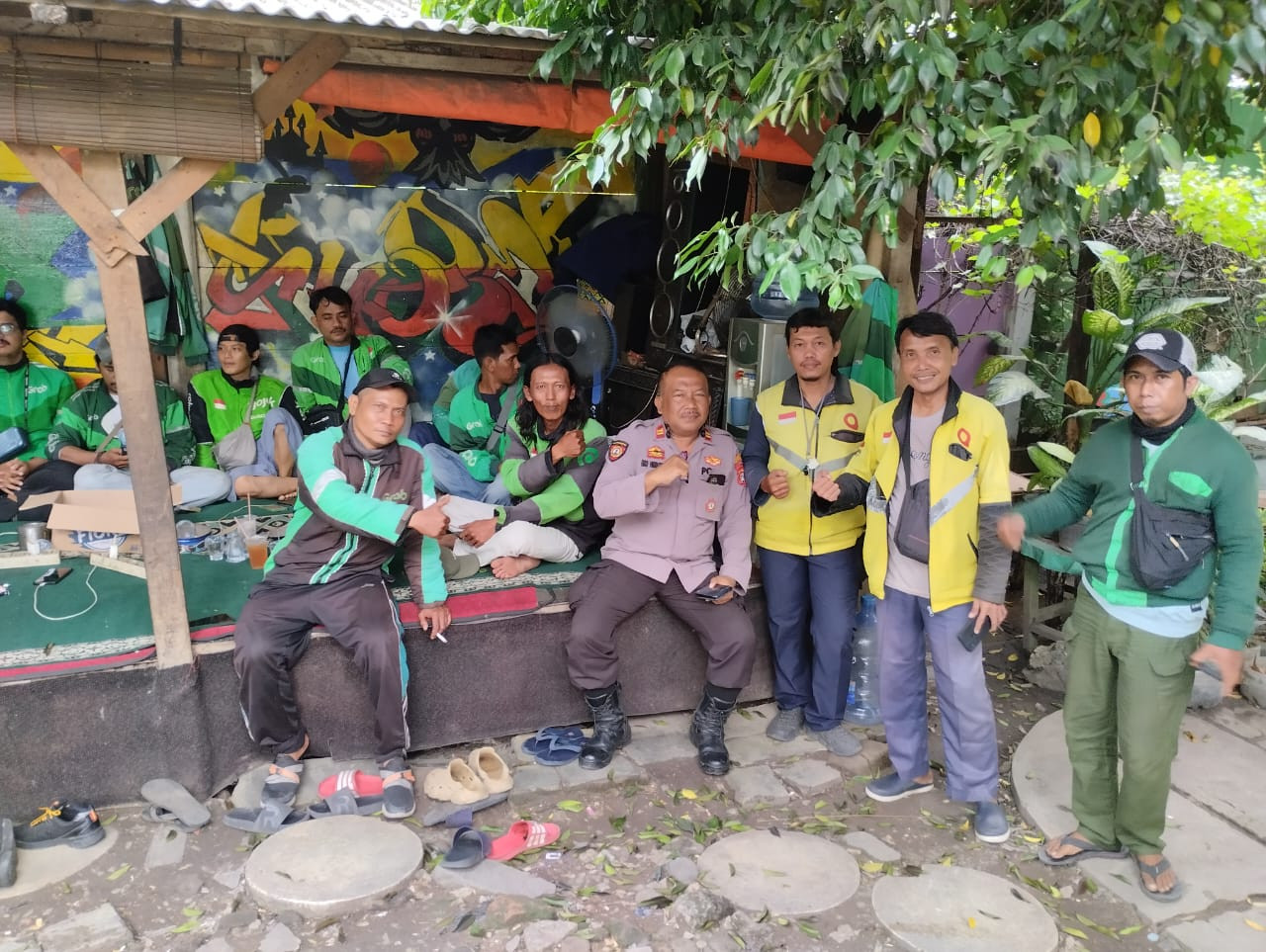 Wakapolsek Medansatria Kunjungi Base Camp Ojol Kober, Perkuat Silaturahmi dan Sinergitas Kamtibmas