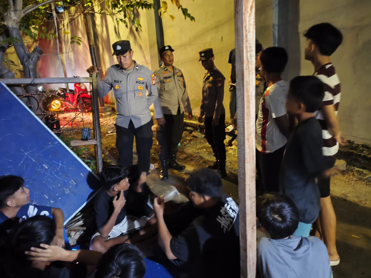 Jakarta On The Spot Dini Hari, Polsek Kepulauan Seribu Utara Gencarkan Sosialisasi Layanan Polisi 110