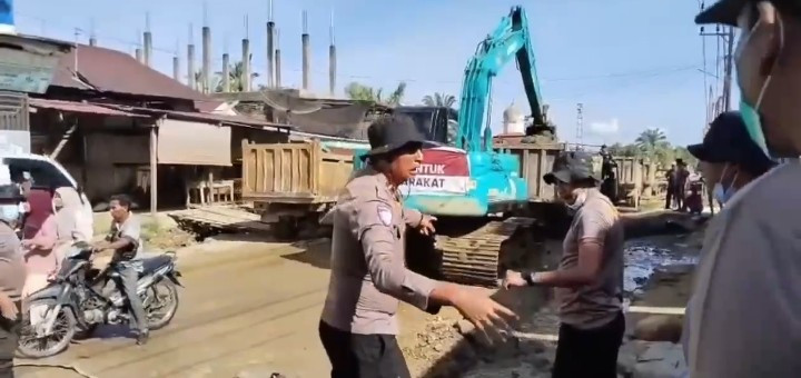 Gotong Royong Berkelanjutan, Polres Aceh Selatan Normalisasi Sungai dan Saluran Air Pascabanjir Trumon Tengah