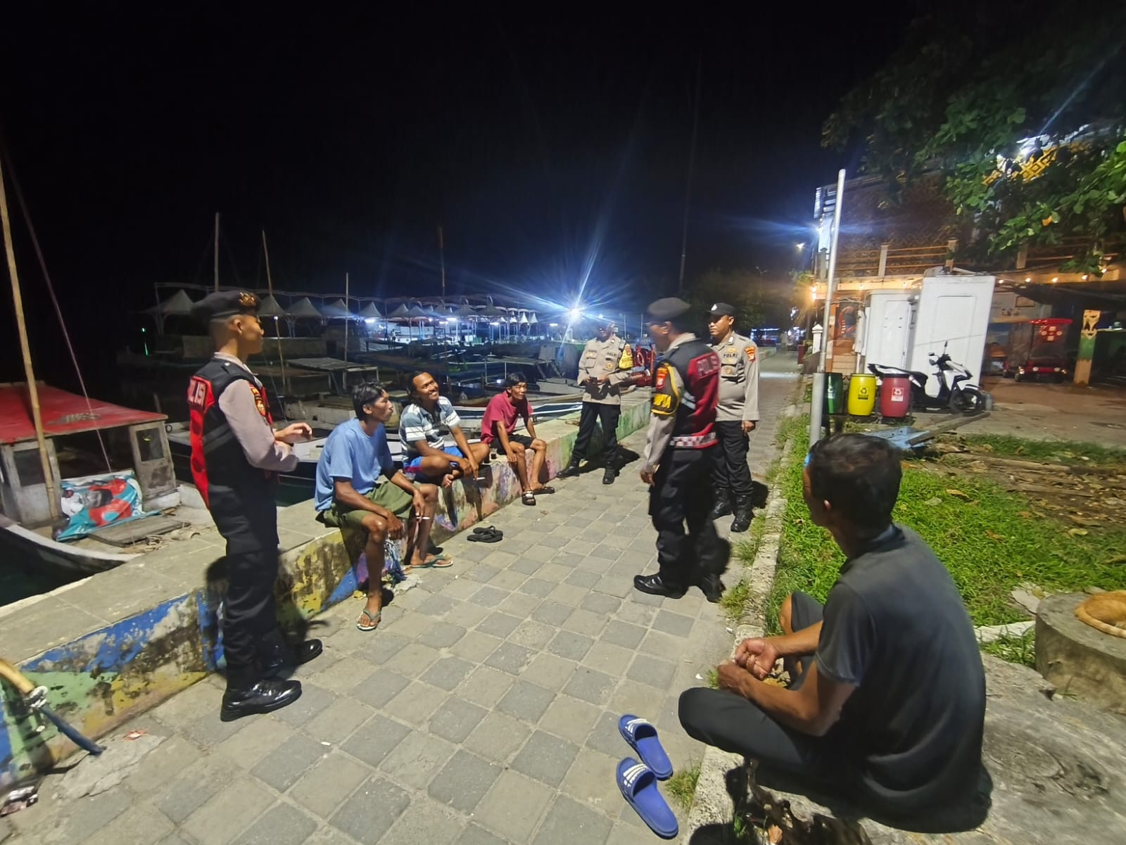 Polsek Kepulauan Seribu Utara Gelar Patroli Malam Gabungan Cegah Guantibmas