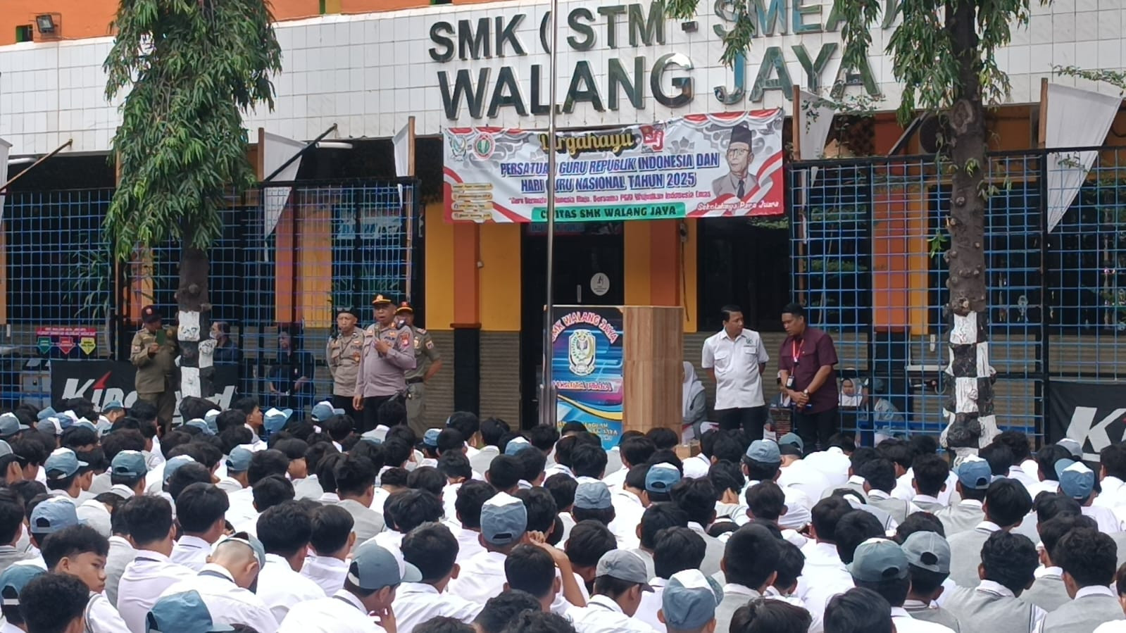Polsek Koja Gelar Program “Police Go To School” di SMK Walang Jaya, Antisipasi Aksi Demo dan Tawuran Menjelang Hari Anti Korupsi & HAM