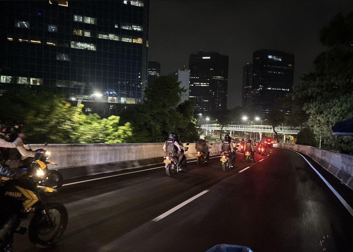 Bawa 6 Sajam, 3 Pemuda Diduga Hendak Tawuran Diamankan Patroli Perintis Presisi