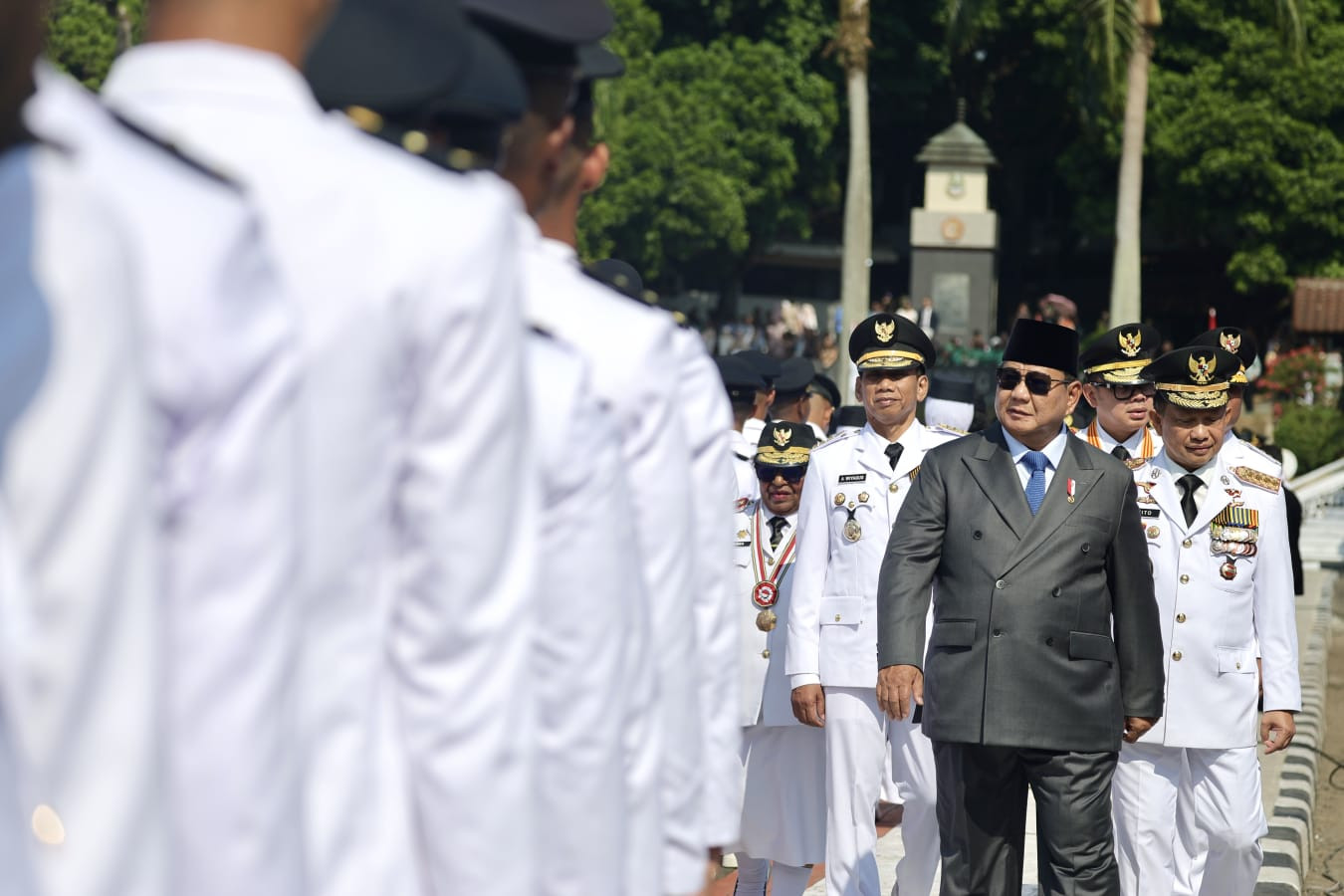 Prabowo Minta Lulusan IPDN Jadi Pemimpin Peduli Rakyat dan Tak Korup