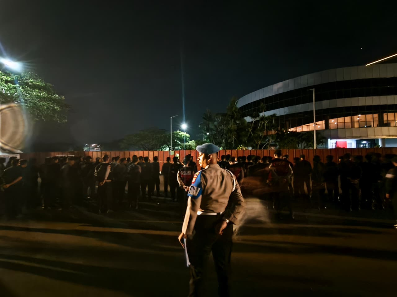 Polisi Gelar Apel Konsolidasi Amankan Konser Foo Fighters di Ancol