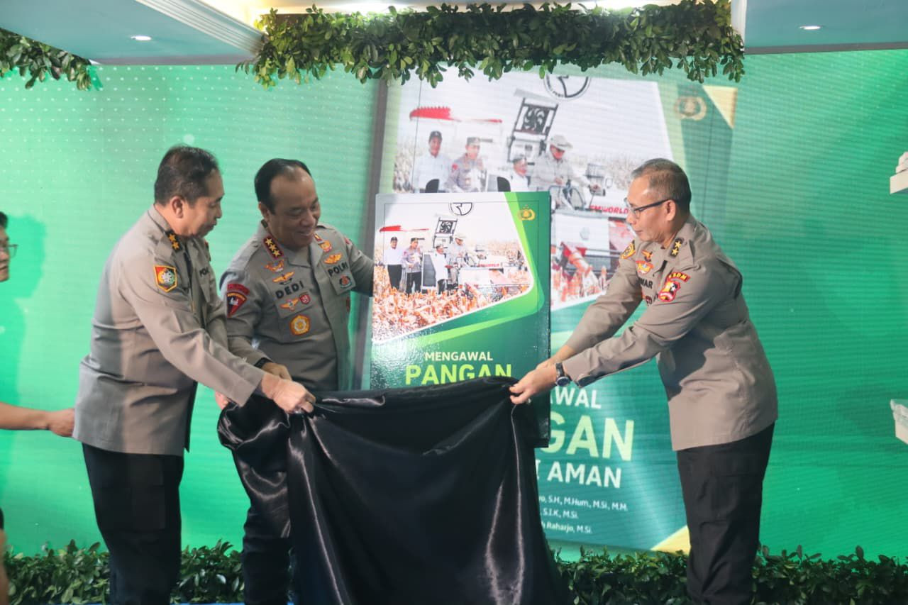 Ketahanan Pangan Jadi Isu Strategis Nasional, Wakapolri Luncurkan Buku ke-42 “Mengawal Pangan Menuai Aman”