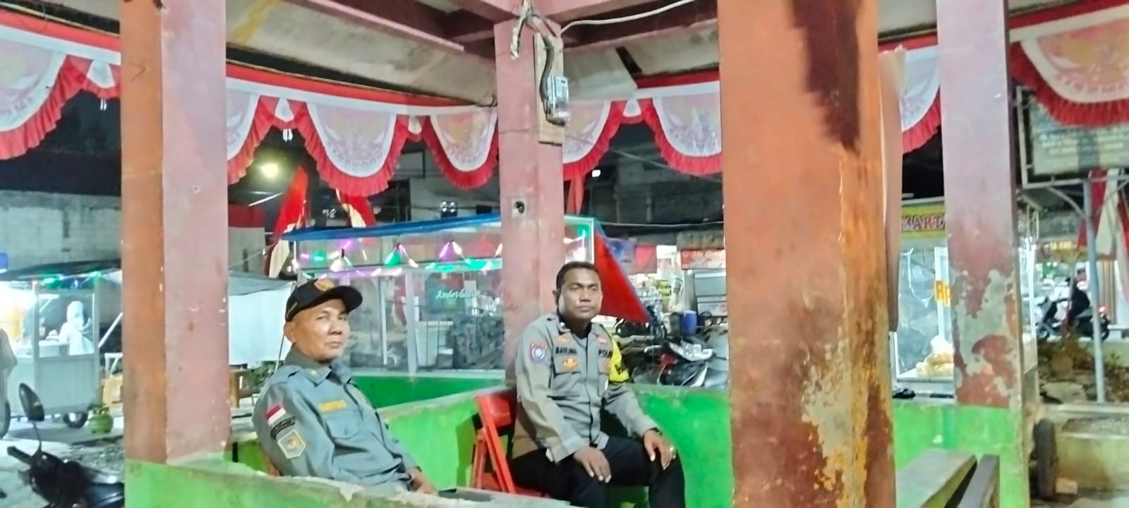 Tingkatkan Kamtibmas di Wilayah, Bhabinkamtibmas Jatiasih Pantau Perumahan Warga
