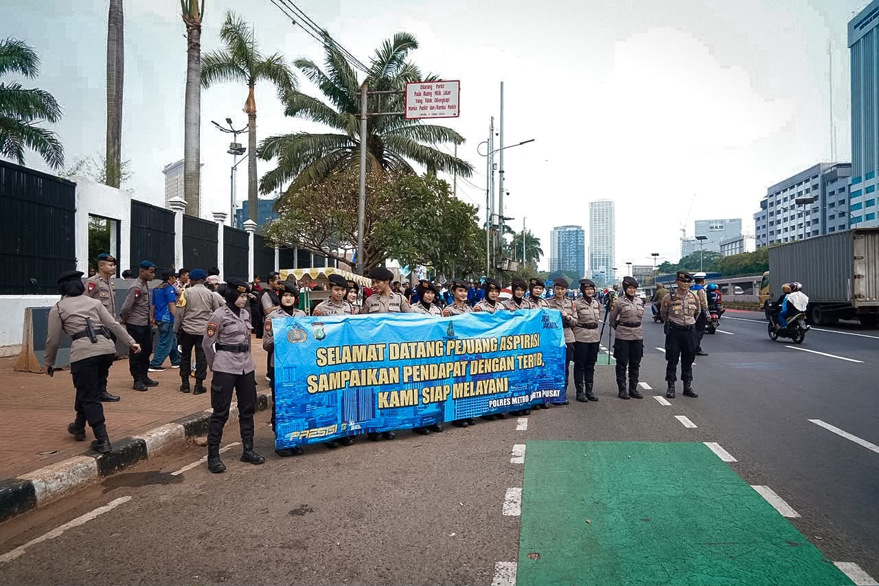 Aksi Buruh di DPR Berlangsung Tertib, Polda Metro Jaya Sampaikan Apresiasi