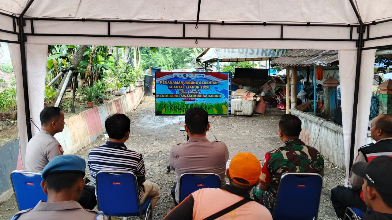 Dukung Ketahanan Pangan Nasional, Polsek Metro Penjaringan Bersama TNI dan Pemkot Tanam Jagung Serentak di Pluit