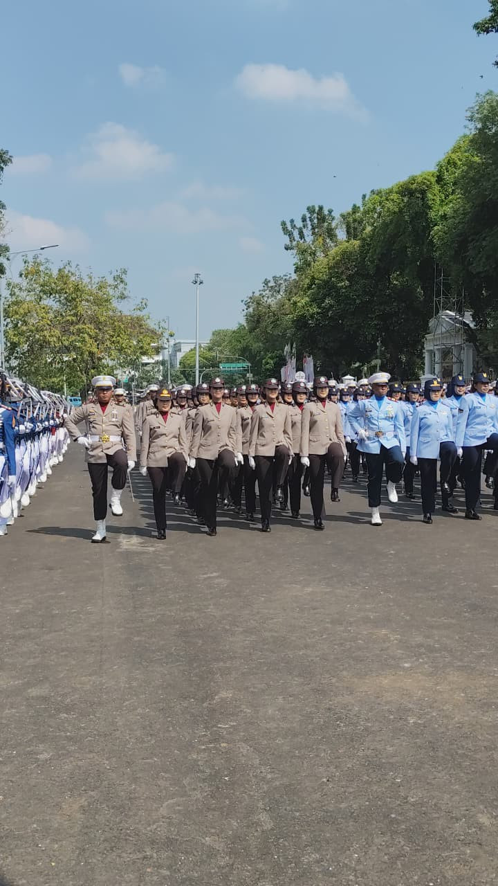 Polwan Polda Metro Jaya Jadi Wajah Kebanggaan di Upacara HUT ke-80 RI