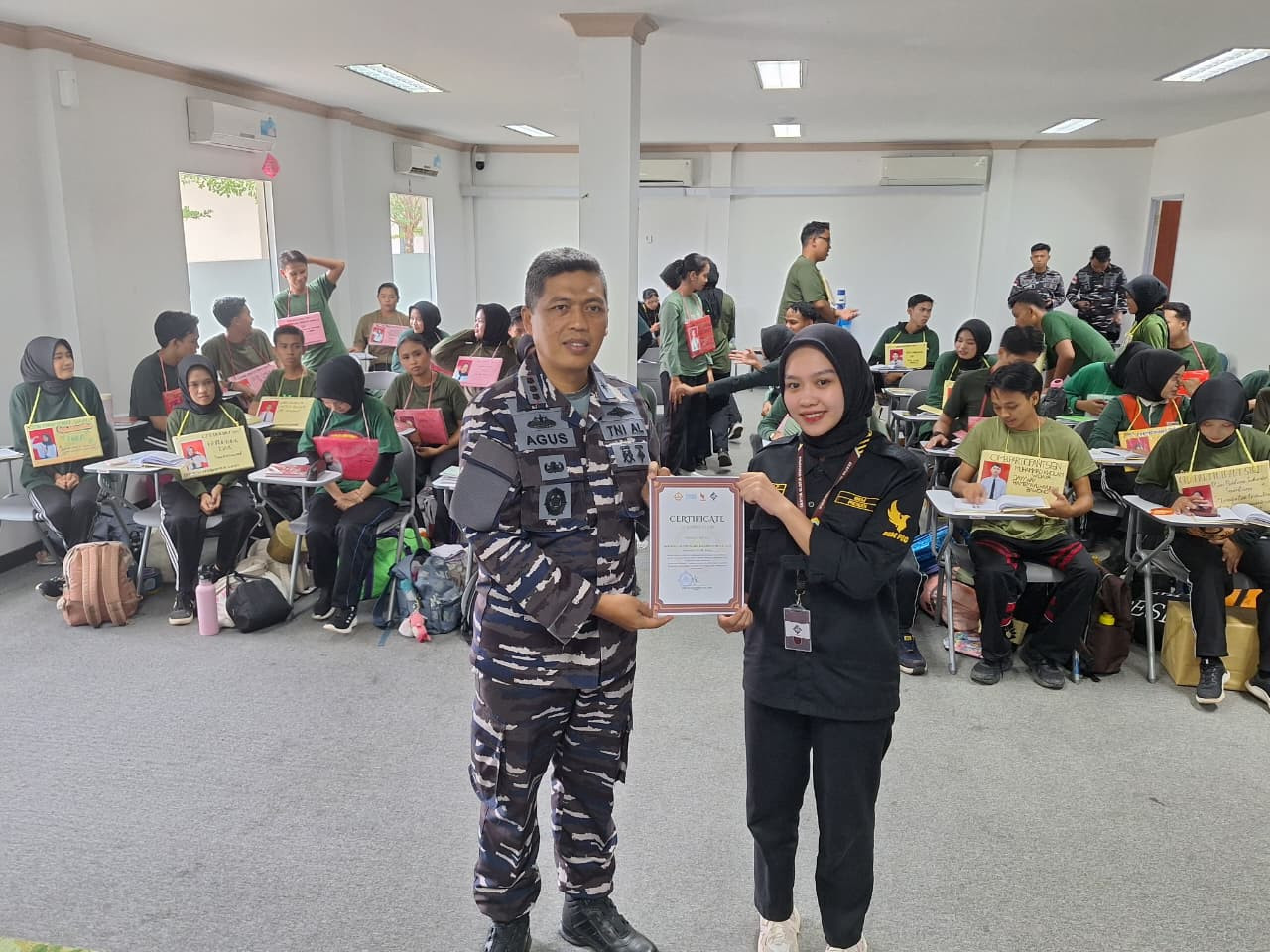 Danlanal Bintan Sebagai Narasumber Bela Negara Mahasiswa Politeknik Bintan