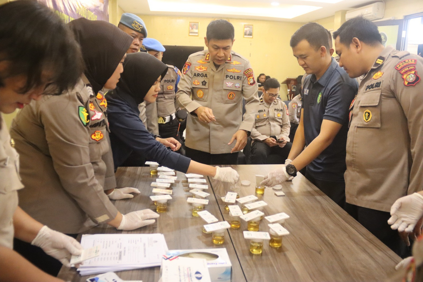 Polres Kepulauan Seribu Gelar Pemeriksaan Urine PJU dan Perwira, Seluruh Hasil Negatif