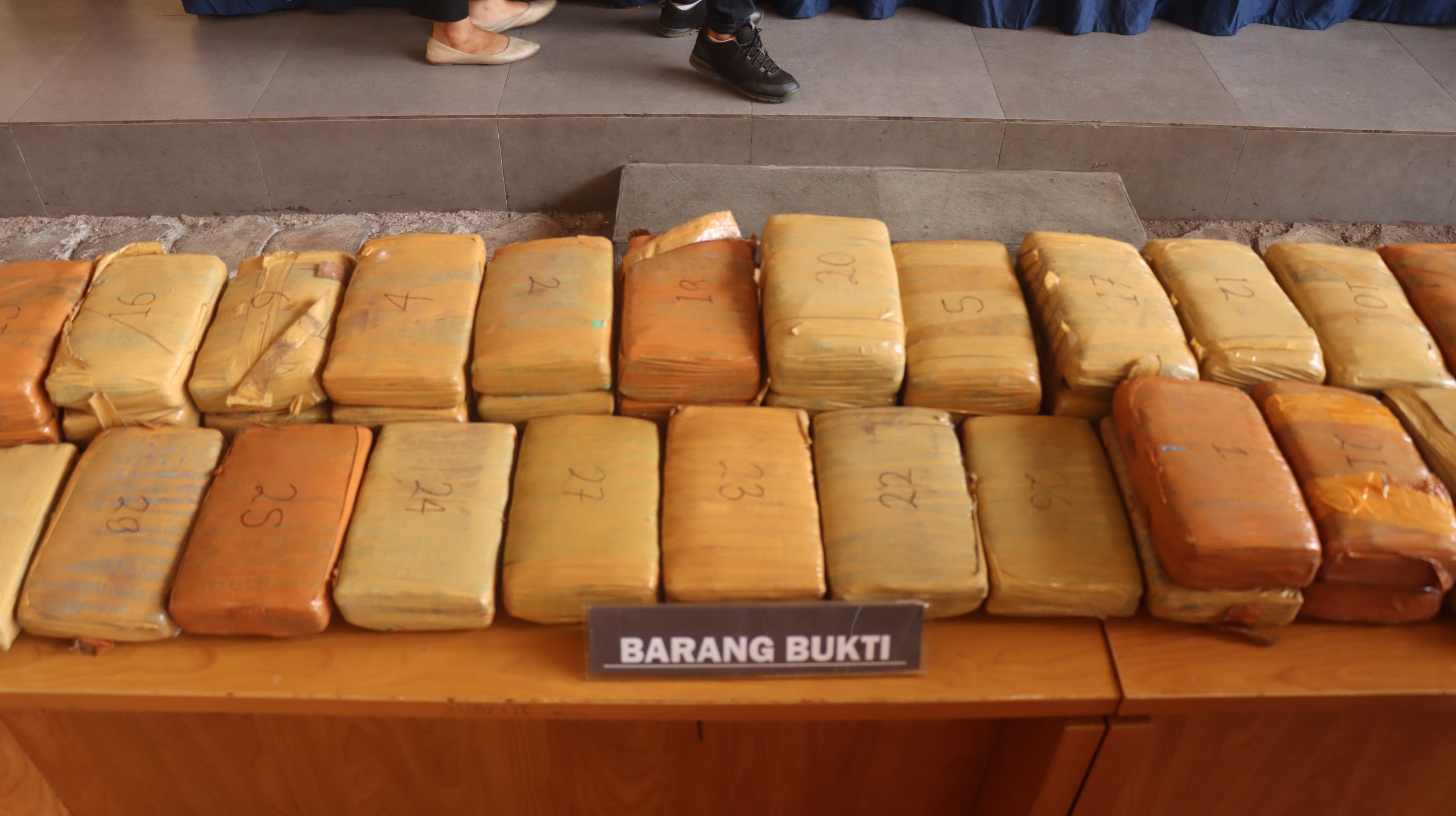 Dua Pria di Cakung Simpan 53 Kg Ganja, Jaringan Diduga Berasal dari Aceh