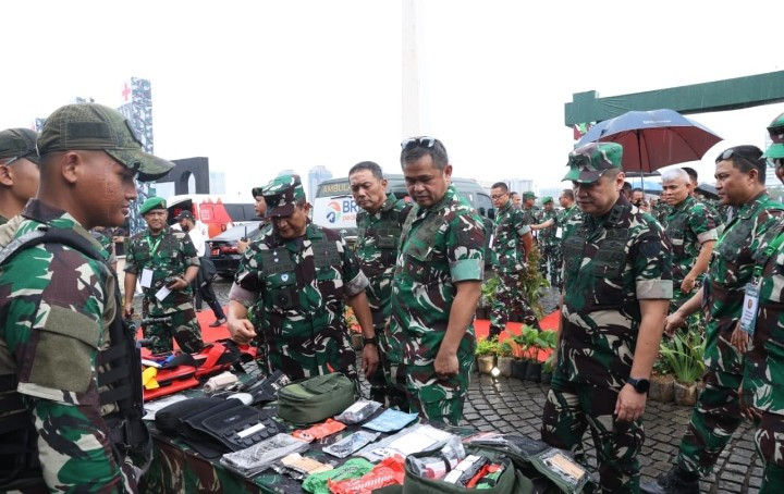 Hari Pertama TNI AD Fair 2025, Stand Rekrutmen Prajurit Jadi Magnet Pangunjung