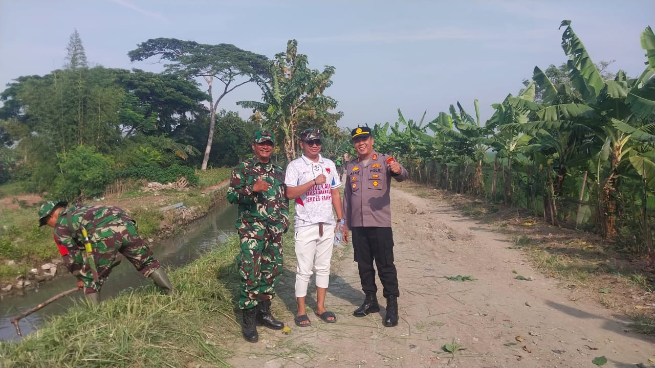 Kapolsek Cabangbungin Gelar Bakti Teritorial Prima dalam Rangka HUT TNI Ke - 80 Tahun 2025 di Bekasi