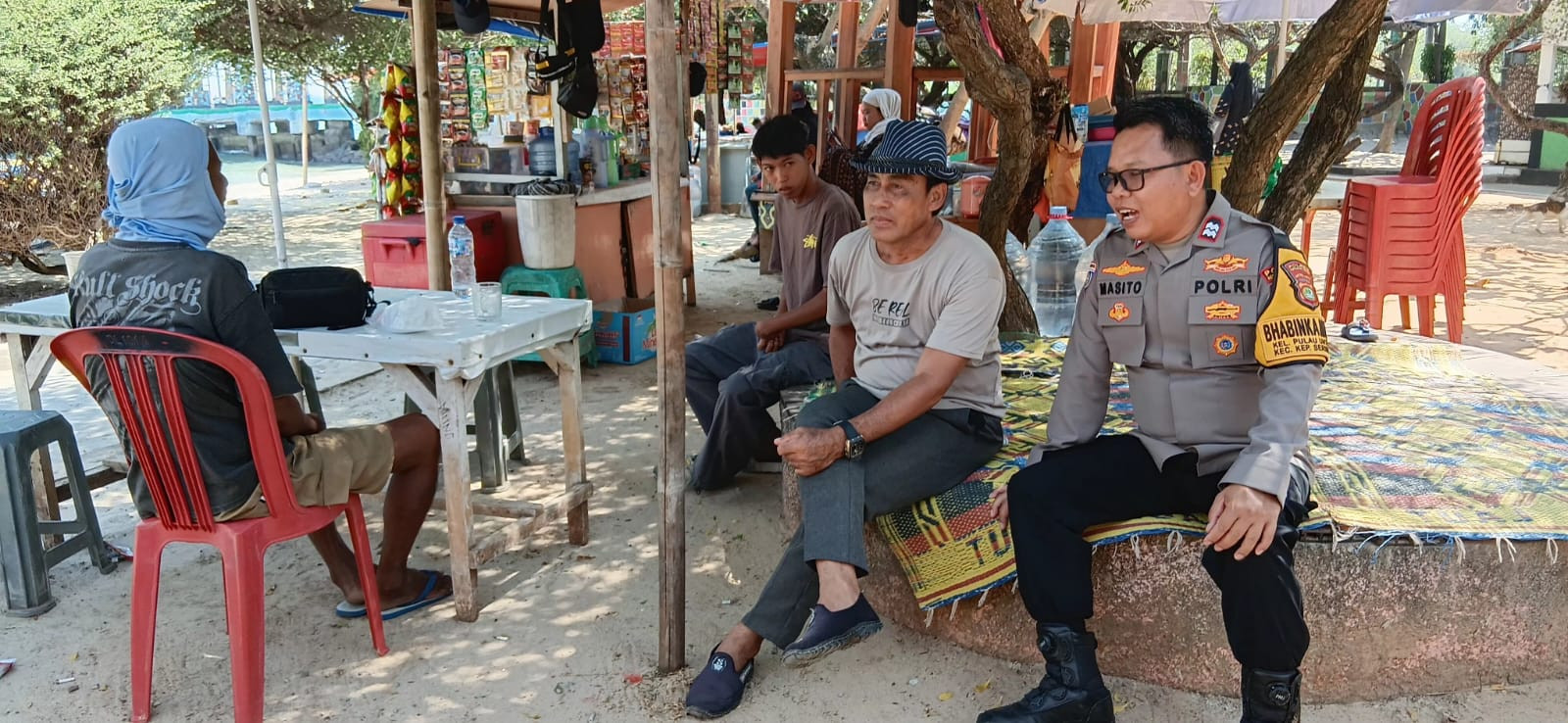 Jakarta On The Spot di Pulau Untung Jawa, Bhabinkamtibmas Ajak Warga Manfaatkan Layanan Polri 110