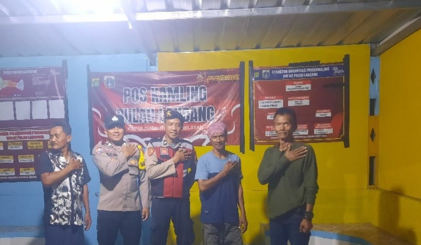Patroli Malam Polsek Kepulauan Seribu Selatan, Polisi Ingatkan Warga Manfaatkan Layanan Polisi 110