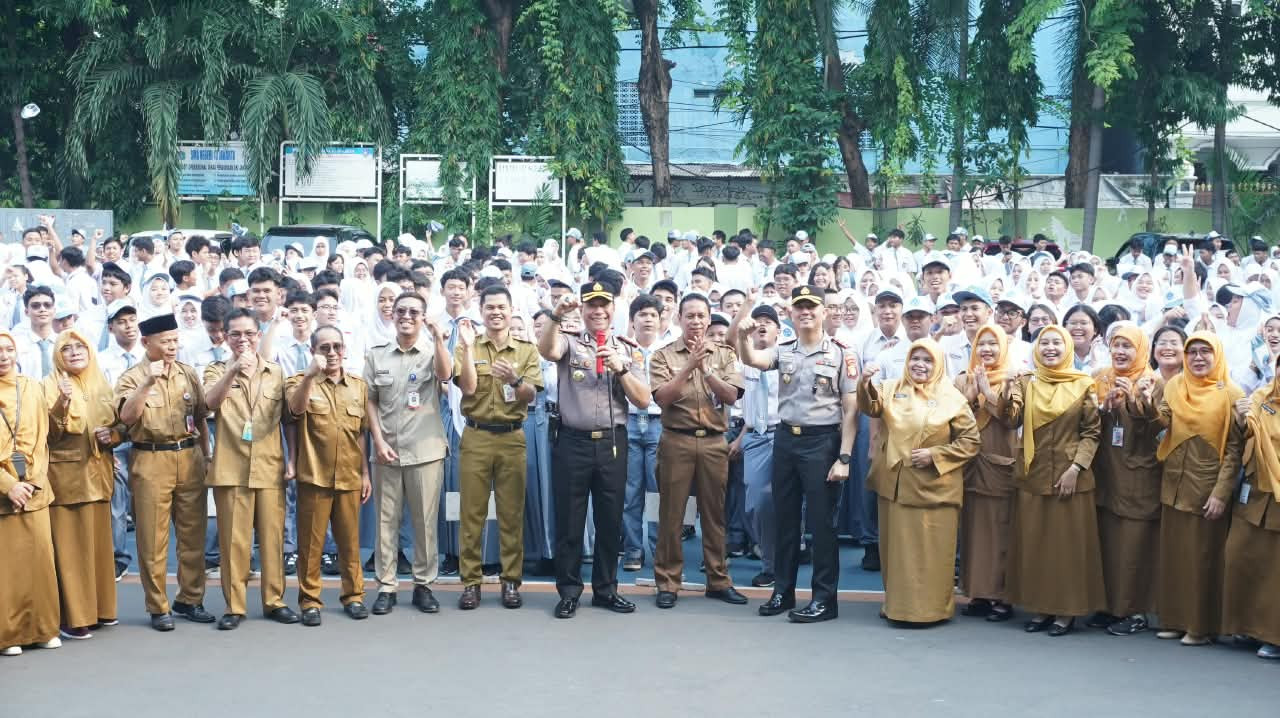 Kapolres Metro Jakut Goes to School, Ingatkan Pelajar Jauhi Narkoba, Bullying, dan Tawuran