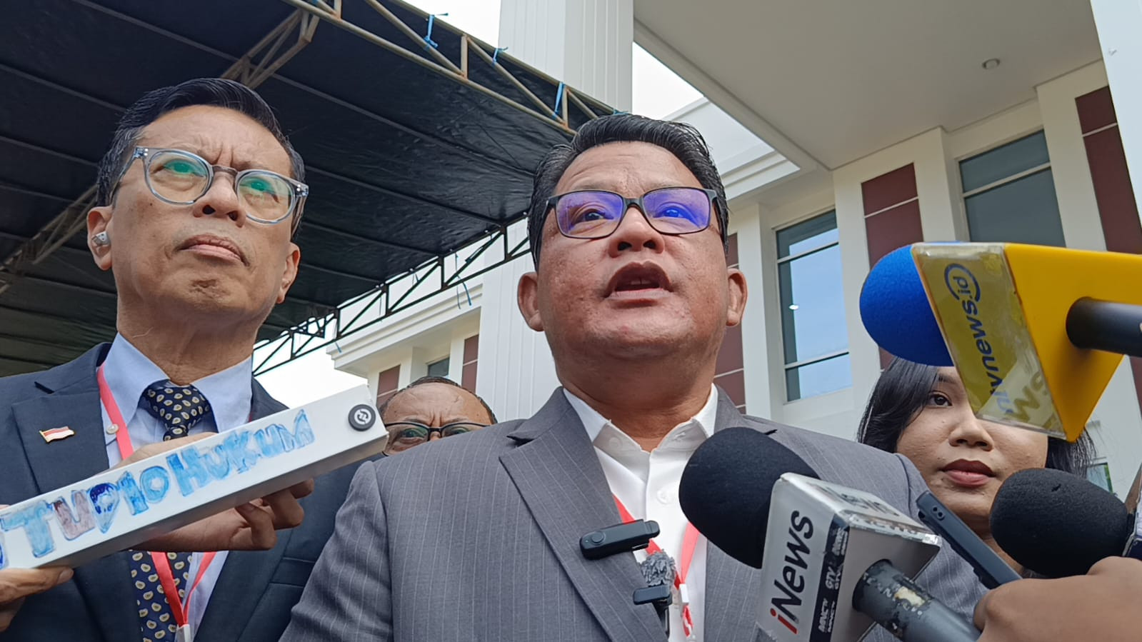 Kuasa Hukum Jokowi: Putusan Sela Hanya Koreksi Dakwaan, Perkara Tetap Berlanjut