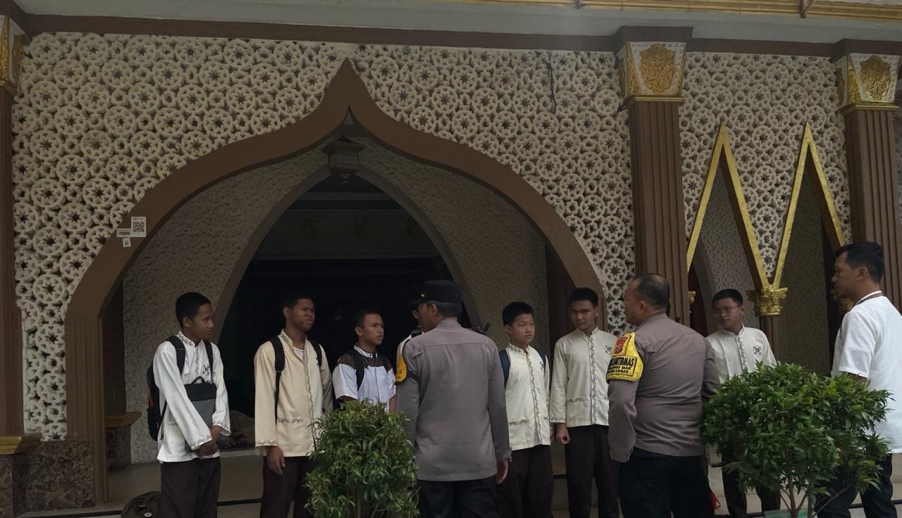 Polisi Gelar Police Goes To School di SMAN 40 Jakarta, Siswa Diimbau Hindari Tawuran dan Aktivitas Negatif