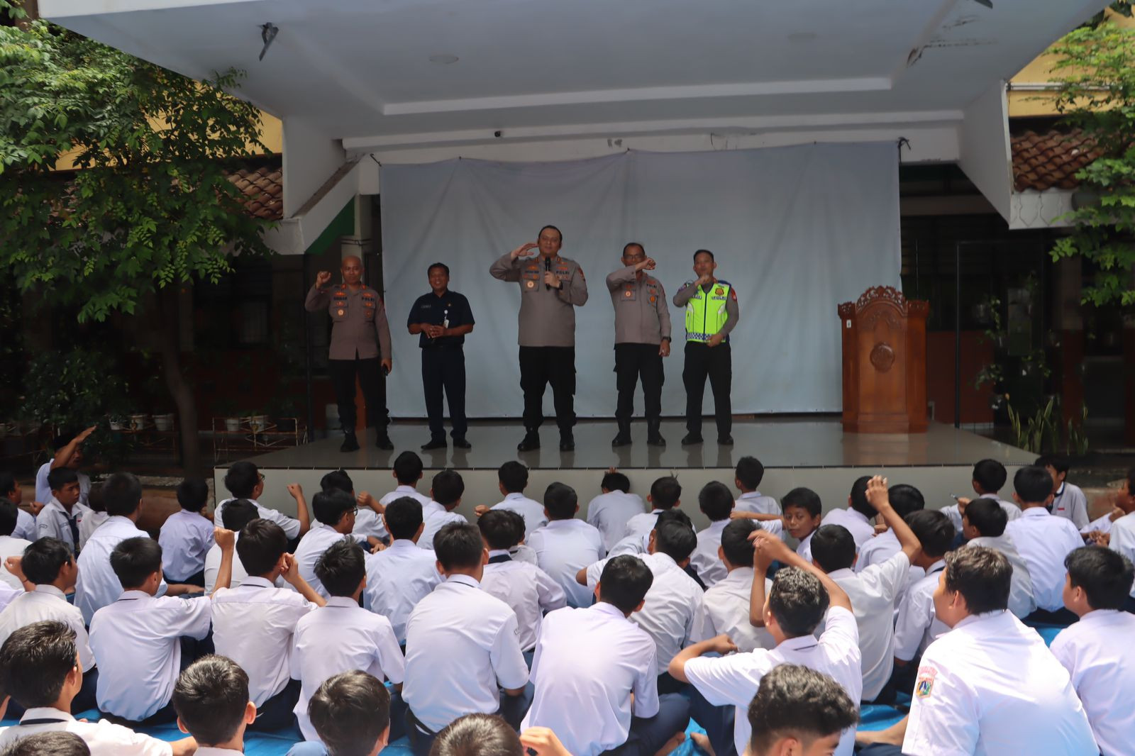 Polisi Ingatkan Siswa SMP 261 soal Bahaya Tawuran, Narkoba, Konten Film Dewasa