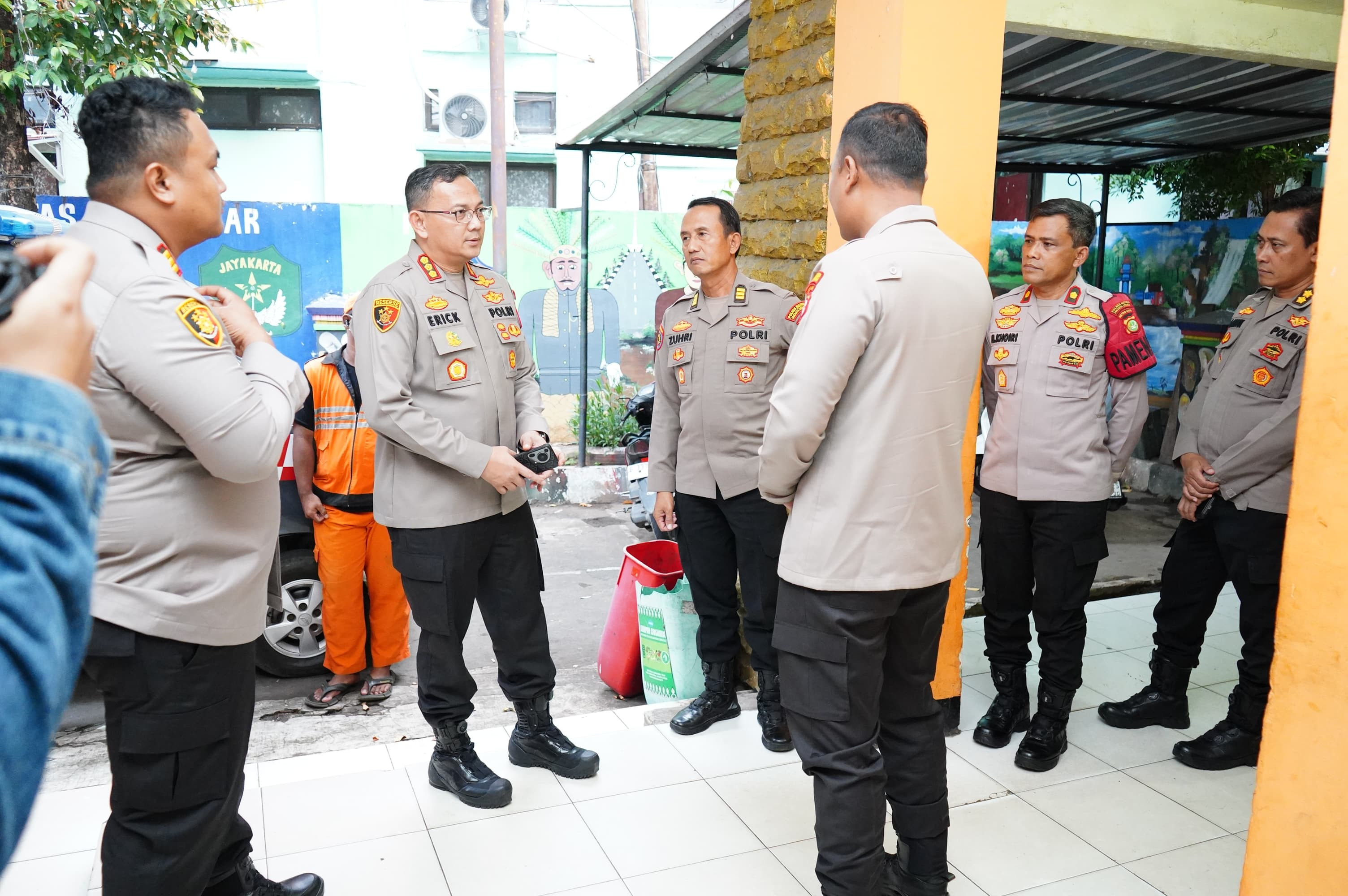 Kapolres Metro Jakarta Utara Tinjau Lokasi Rencana Pembangunan SPPG di Cilincing
