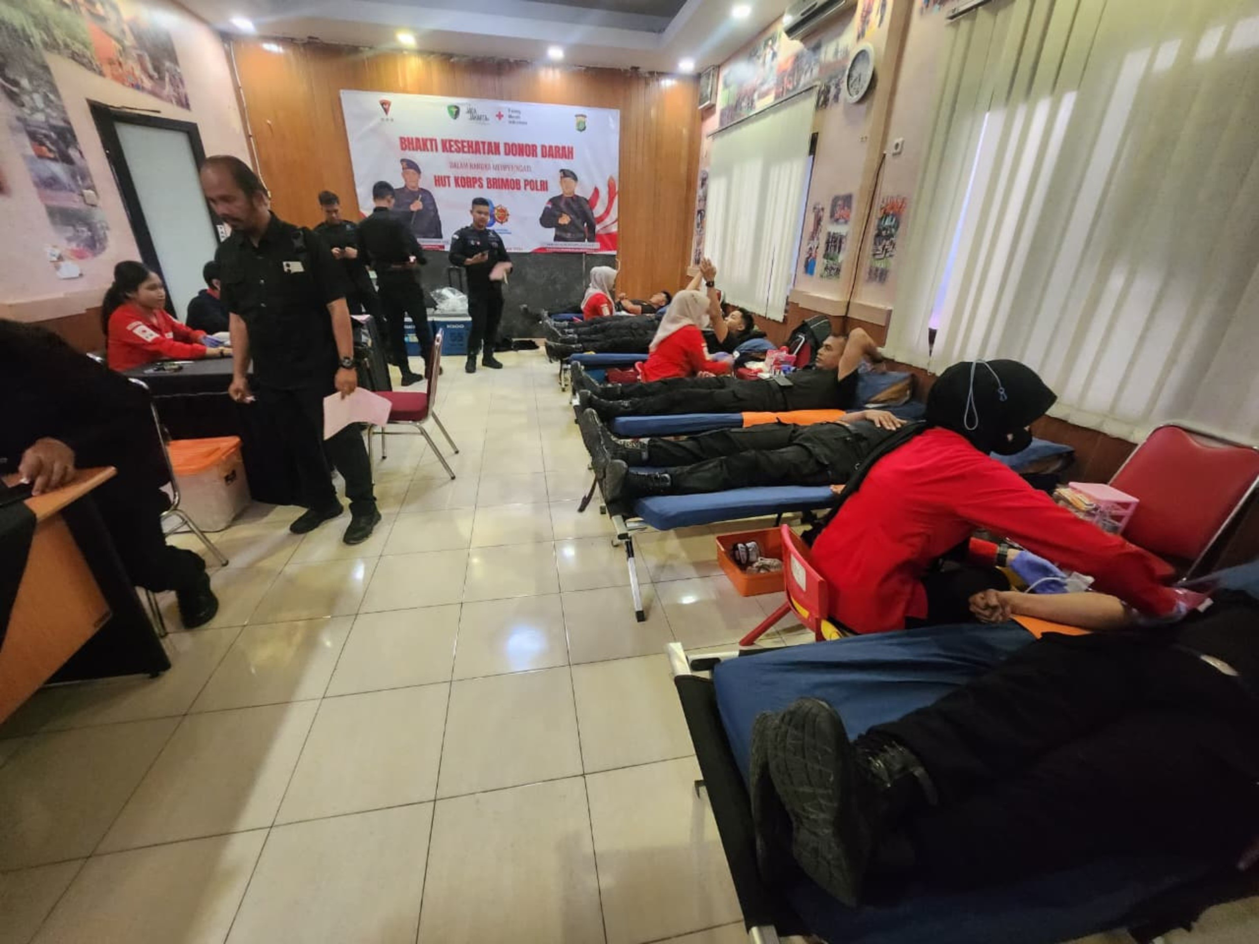Brimob Polda Metro Jaya Gelar Donor Darah Sebagai Wujud Kepedulian Sosial di Momen HUT ke-80 Korps Brimob Polri