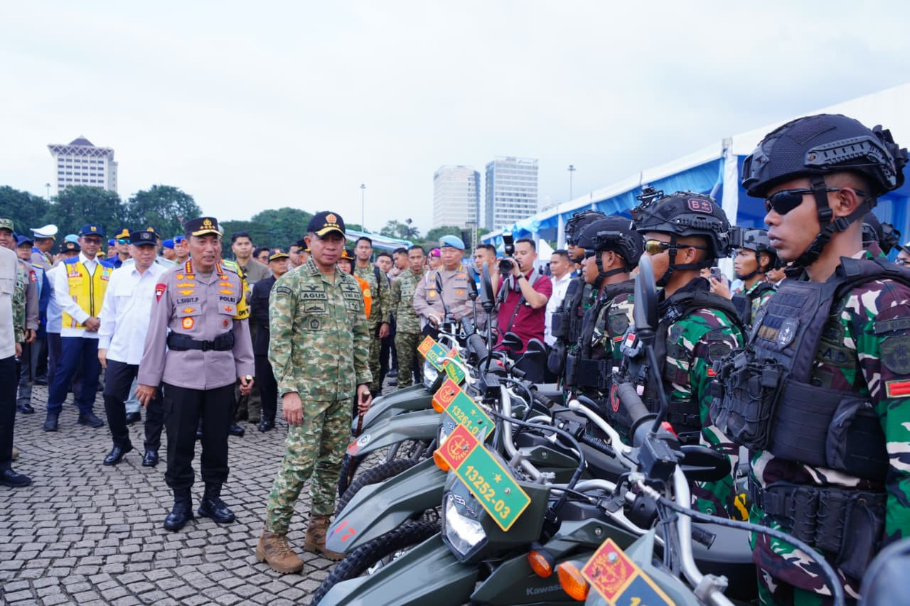 Panglima TNI dan Kapolri Pimpin Apel Gelar Pasukan Operasi Ketupat 2026 di Monas