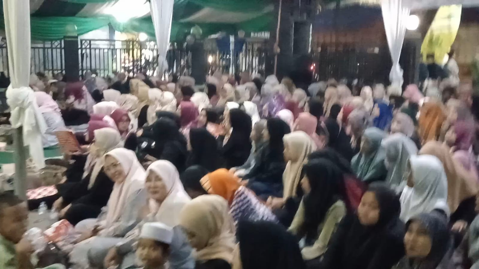 Jaga Sinergi dengan Warga, Polsek Bantargebang Hadiri Peringatan Maulid Nabi di Cikiwul