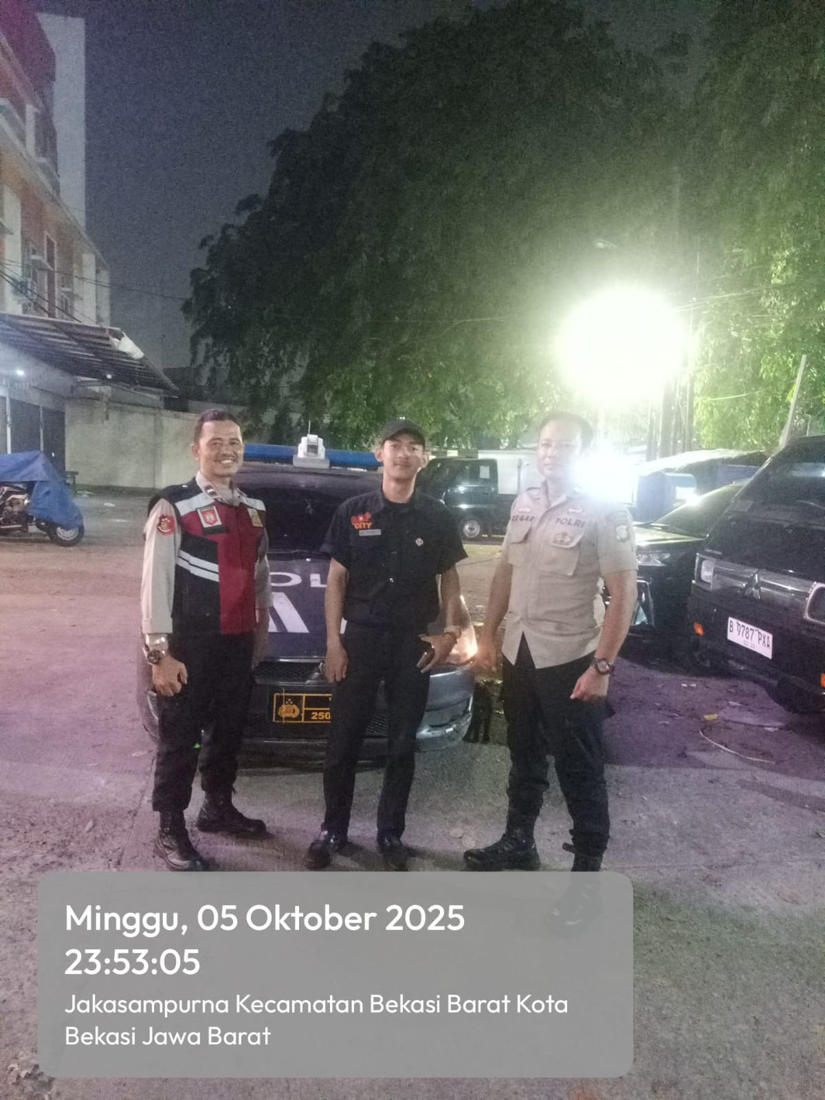 Patroli Malam Polsek Bekasi Barat Pastikan Situasi Aman dan Kondusif