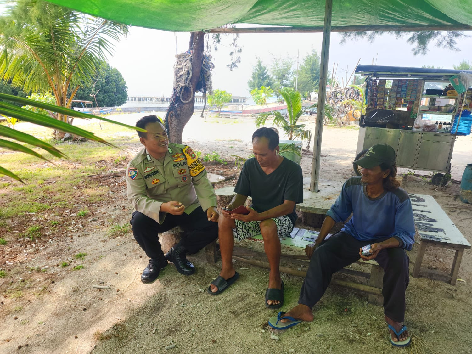 Bhabinkamtibmas Pulau Pramuka Sambang Warga Melalui Jakarta On The Spot, Sosialisasikan Layanan Polri 110