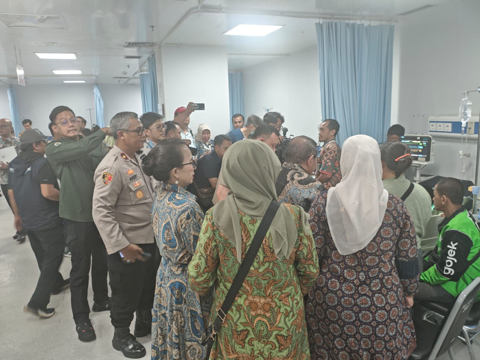 Lima Korban Termasuk Empat Siswa SDN 01 Kalibaru Dirawat di RSUD Koja Usai Kecelakaan Mobil di Cilincing