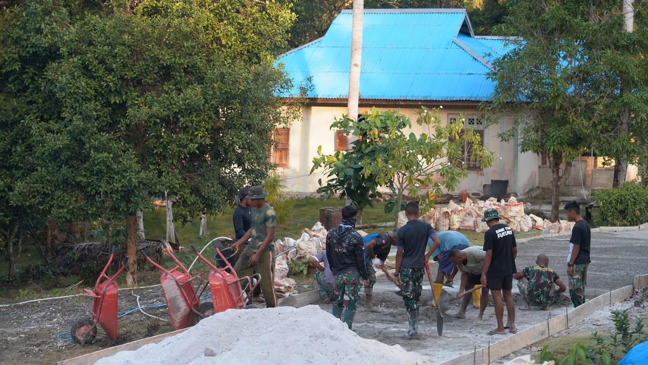 Progres Pengecoran Jalan TMMD Ke-129 Kodim 1807/Sorong Selatan Capai 55 Persen, Wujud Nyata Pengabdian TNI Membangun Desa