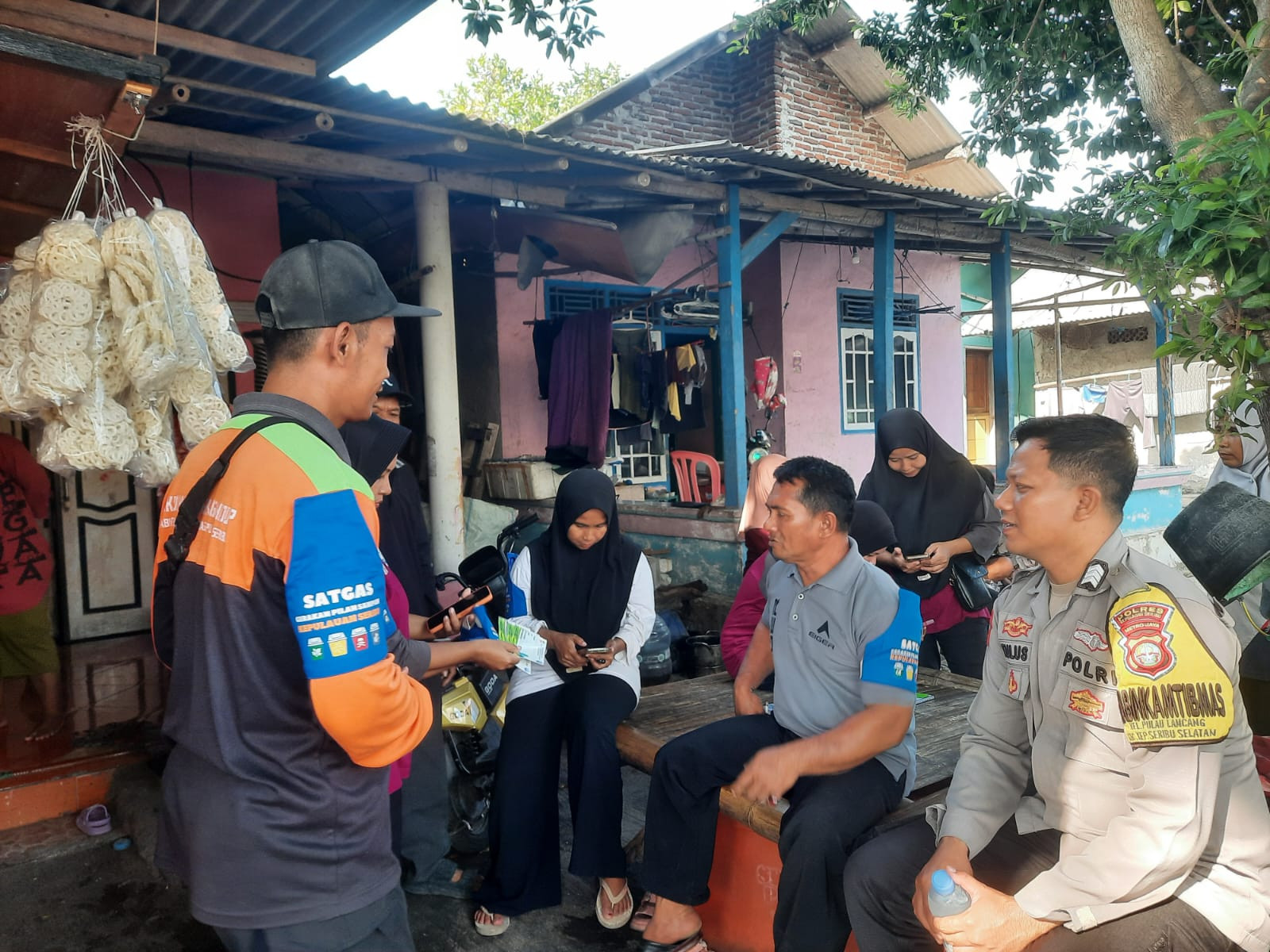 Jakarta On The Spot di Pulau Lancang, Bhabinkamtibmas Sosialisasikan Layanan Polri 110 dan Ajak Warga Jaga Kamtibmas