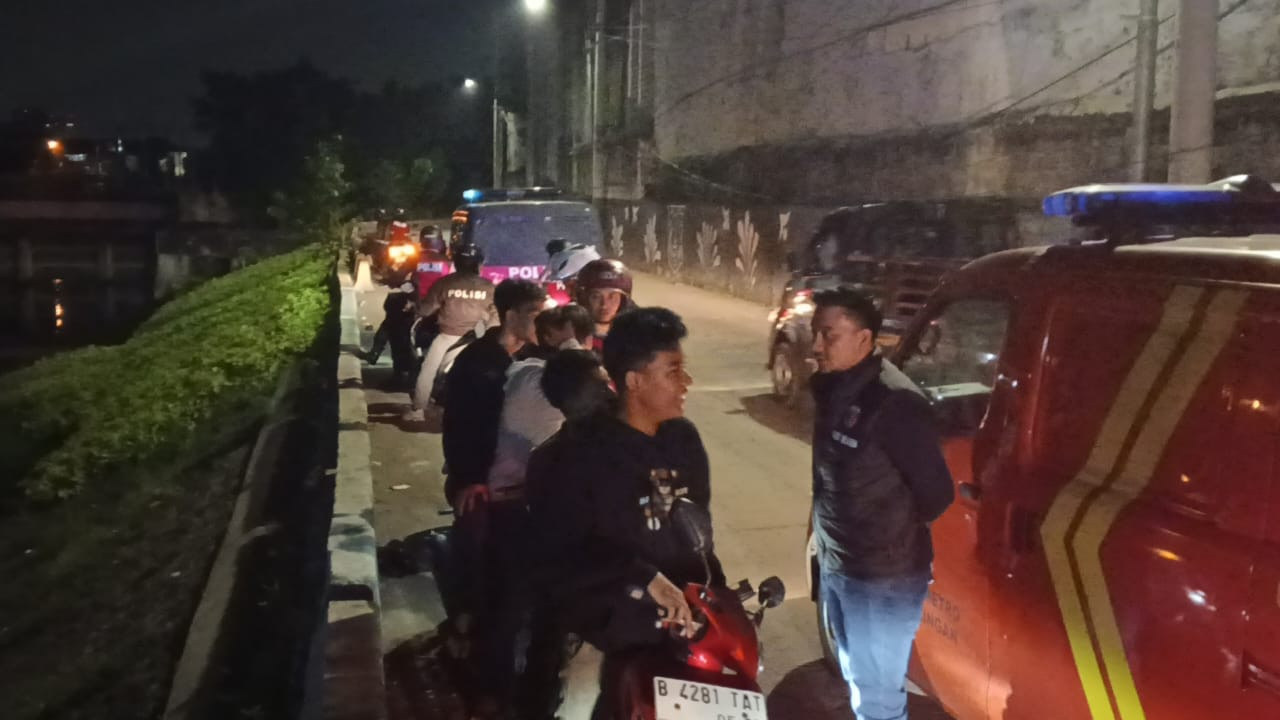 Jaga Jakarta, Polsek Metro Penjaringan Gelar Apel KRYD Antisipasi Tawuran dan Kejahatan Jalanan