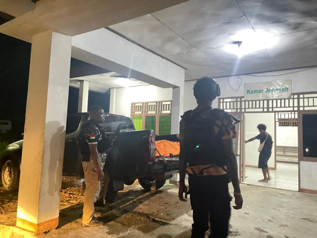 Satgas Ops Damai Cartenz Beserta Polres Yahukimo Evakuasi Korban Penganiayaan di Yahukimo, Diduga Ulah Simpatisan KKB