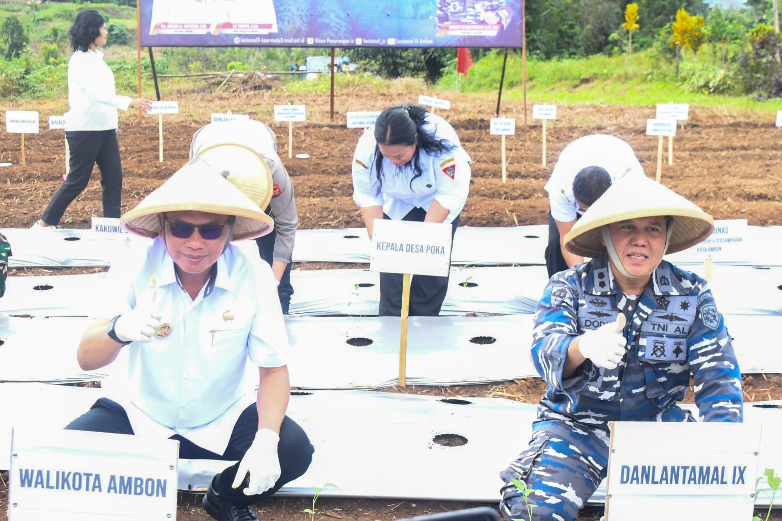 Sinergi Kodaeral IX Ambon, Pemerintah Daerah, dan Lintas Iinstansi Dorong Ketahanan Pangan Melalui Gerakan Tanam Serentak Cabai dan Kedelai